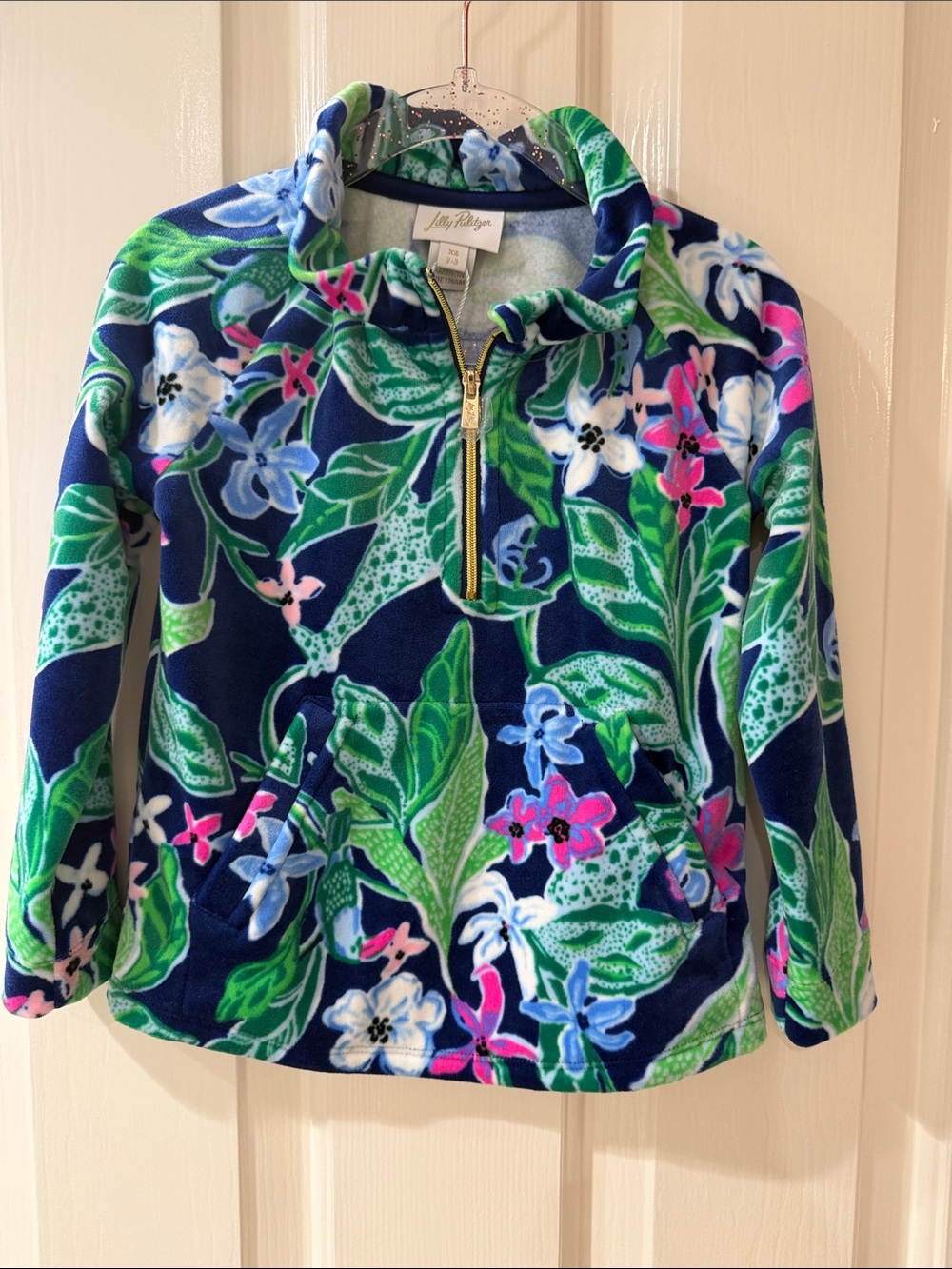 NWOT Kid's XS Lilly Pulitzer Navy Floral Half-Zip Pullover Jacket with Gold Zip